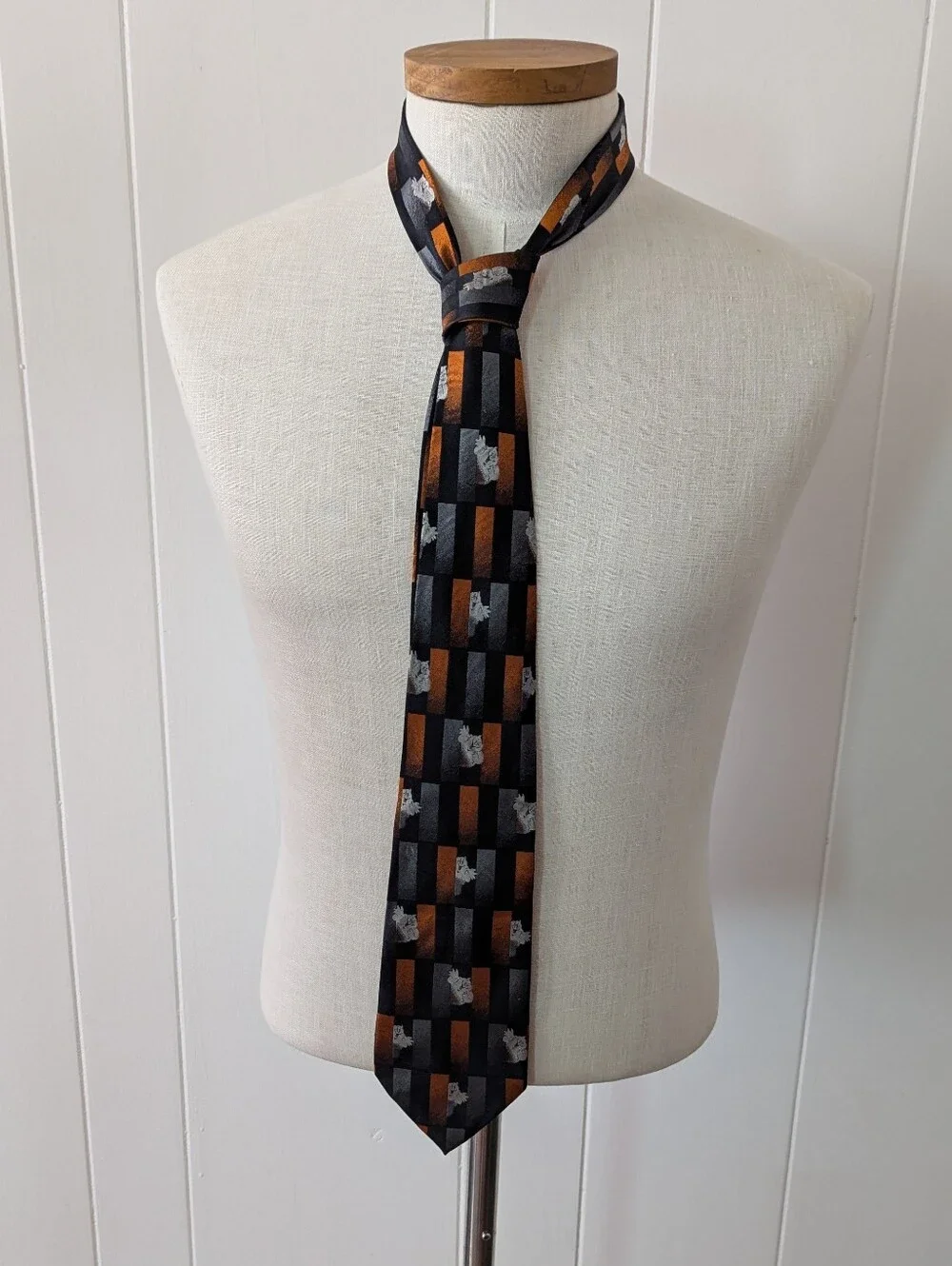 Vintage halloween tie